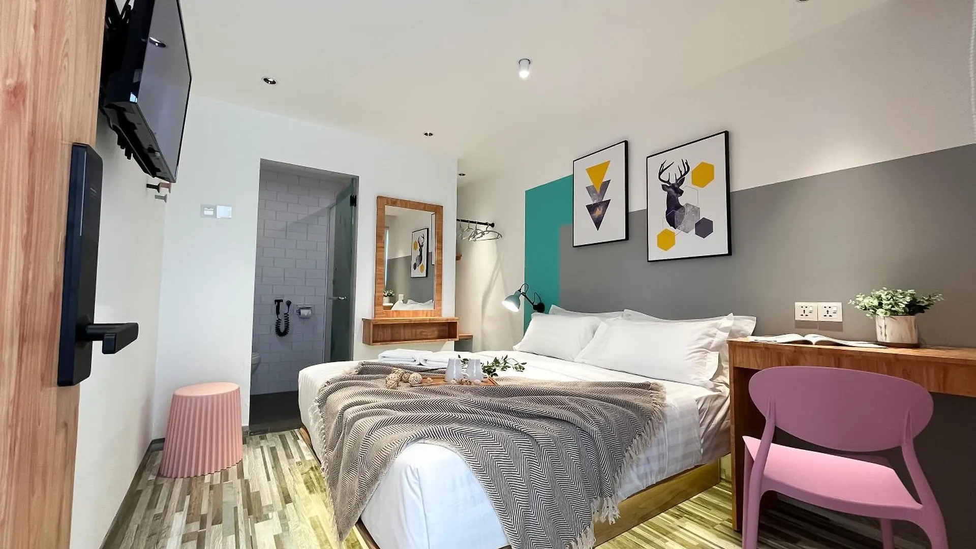 Apple 1 Hotel Gurney Τζωρτζ Τάουν 2*,